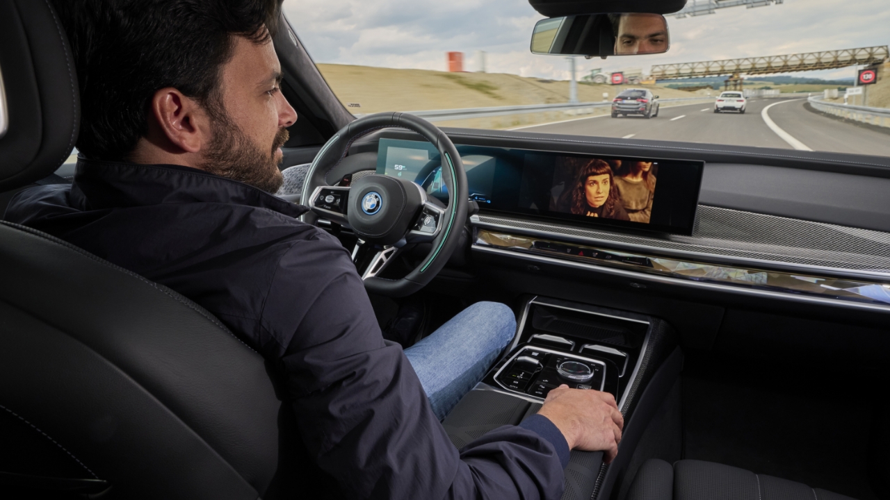 BMW 7er: HOCHAUTOMATISIERTES FAHREN AUF LEVEL 3