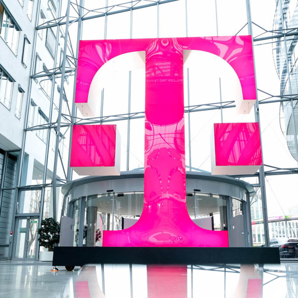 Telekom Logo